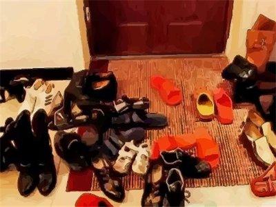 邻居门口放鞋子风水不好?怎么破邻居门口放鞋子